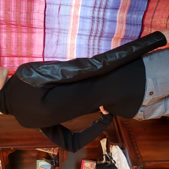 Danier leather wool and lambskin jacket - Picture 4 of 11